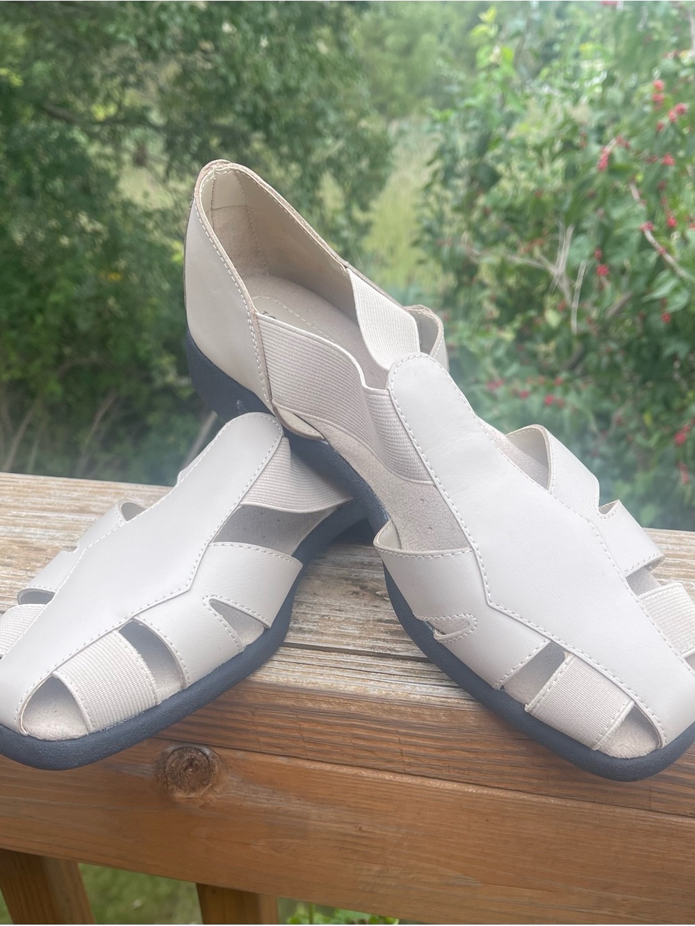 I Love Comfort Women’s Slip-On Casual Sandals in beige